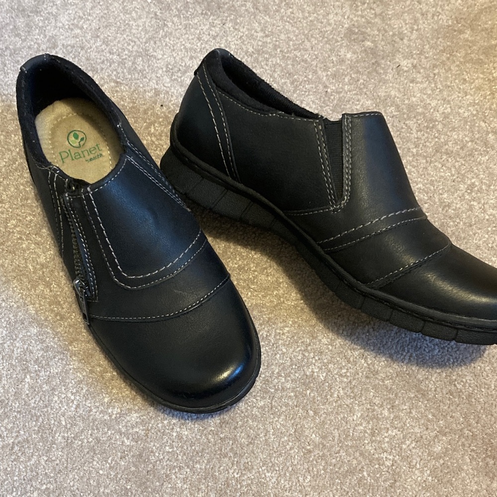 Comfort Women's Black Slip-On Comfort Shoe